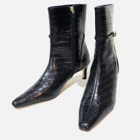 NEW Ann TAYLOR $248 Black Croc Embossed Leather Chain Ankle Boot Size** 11 - Picture 2 of 7